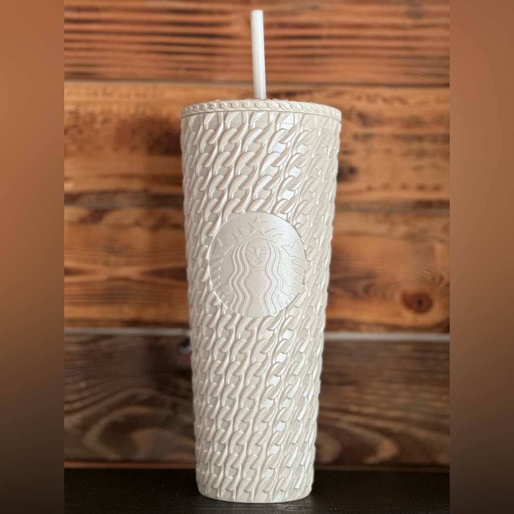 New 24oz Starbucks Pearly Cream Colored Tumbler